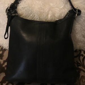 VINTAGE BLACK COACH SHOULDER BAG-ADJUSTABLE STRAP